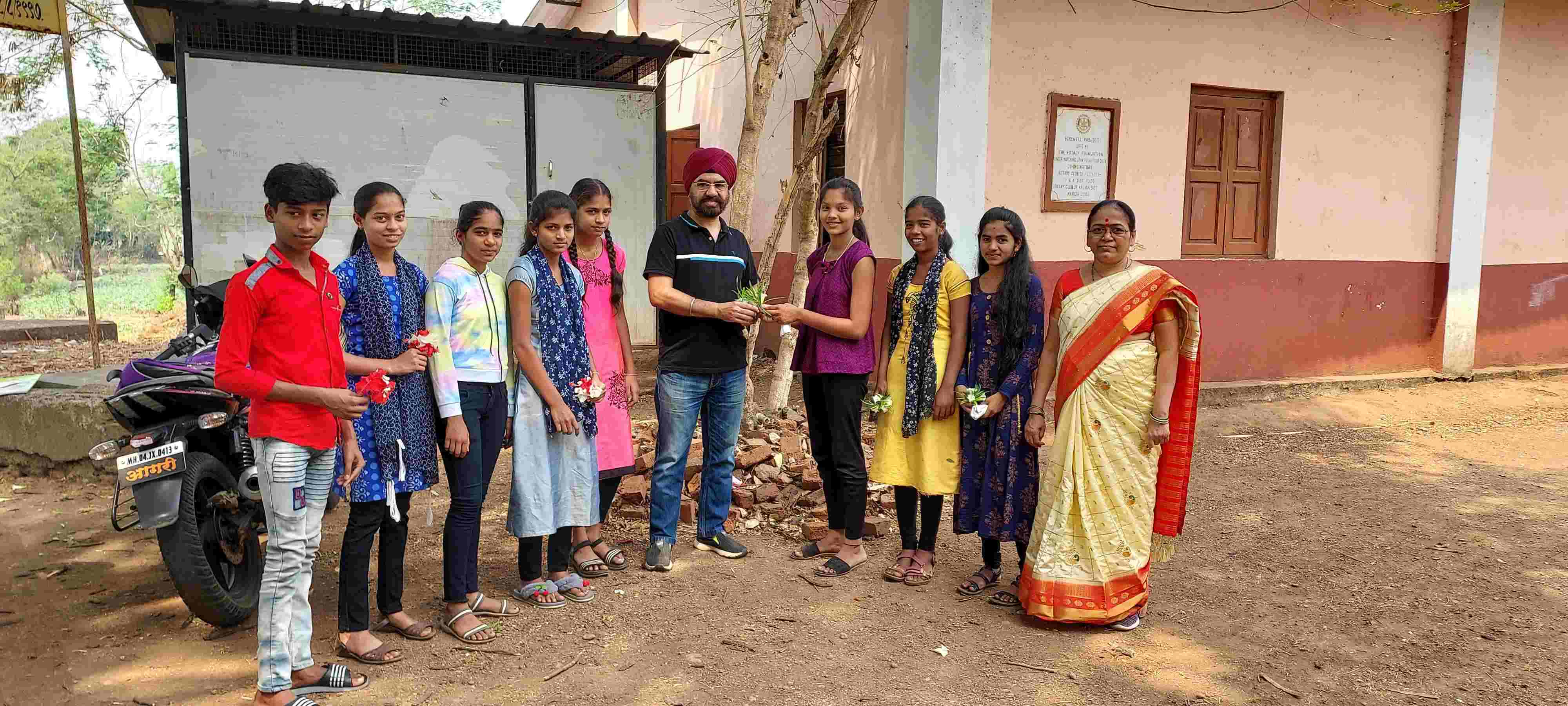 Mr. Amit Singh Chadha pledges his support for underprivileged kids in Andad